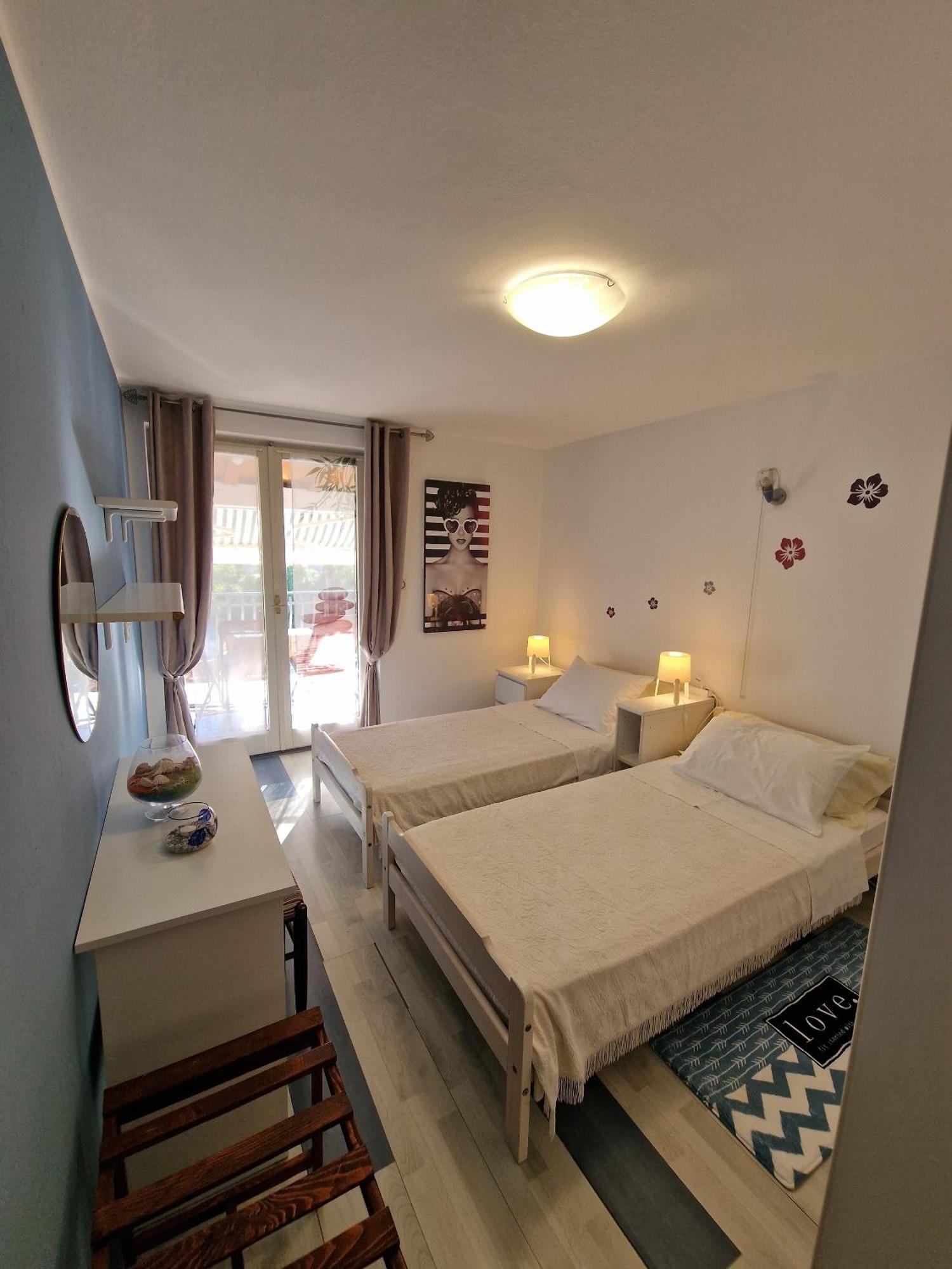 Apartments And Rooms By The Sea Rovinj - 19183 Bagian luar foto